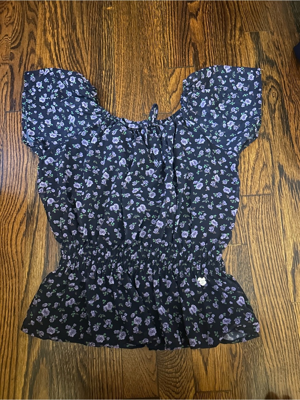 bebe Black Puff-Sleeve Floral Smocked-Waist Top